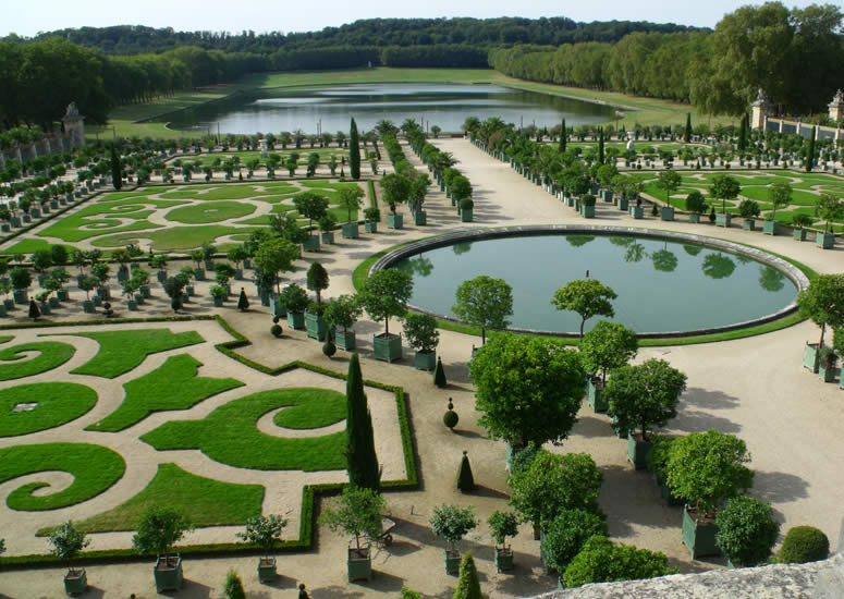 Парк во французском стиле